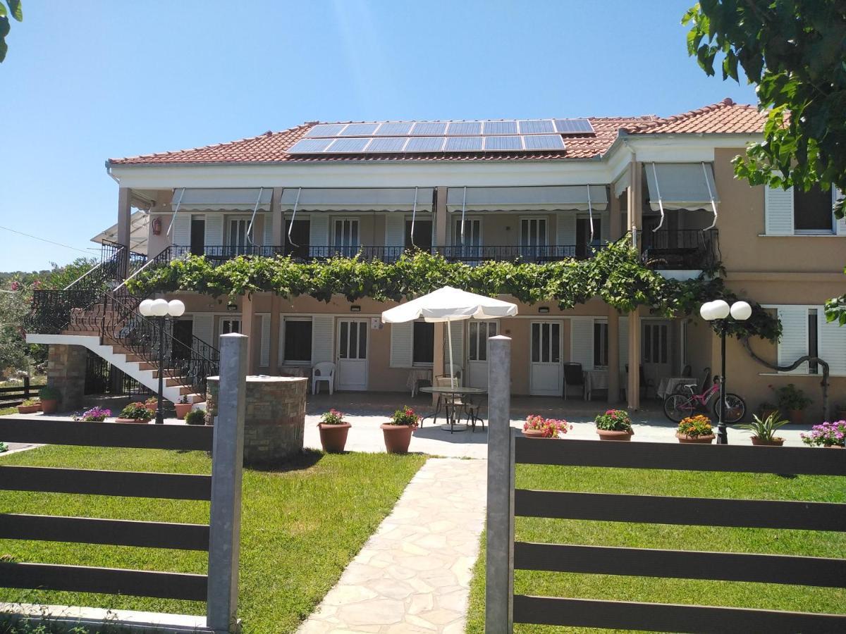 Velika Beach Rooms Extérieur photo